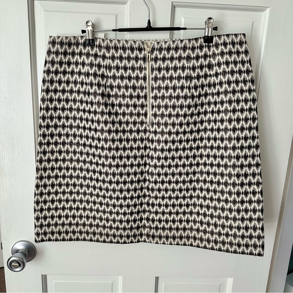 LOFT Diamond Jacquard A-Line Black Gold Mini Skirt - NWT - Picture 4 of 10